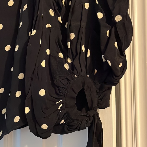 Lovers & Friends off the shoulder ruched polka dot top - Picture 2 of 11